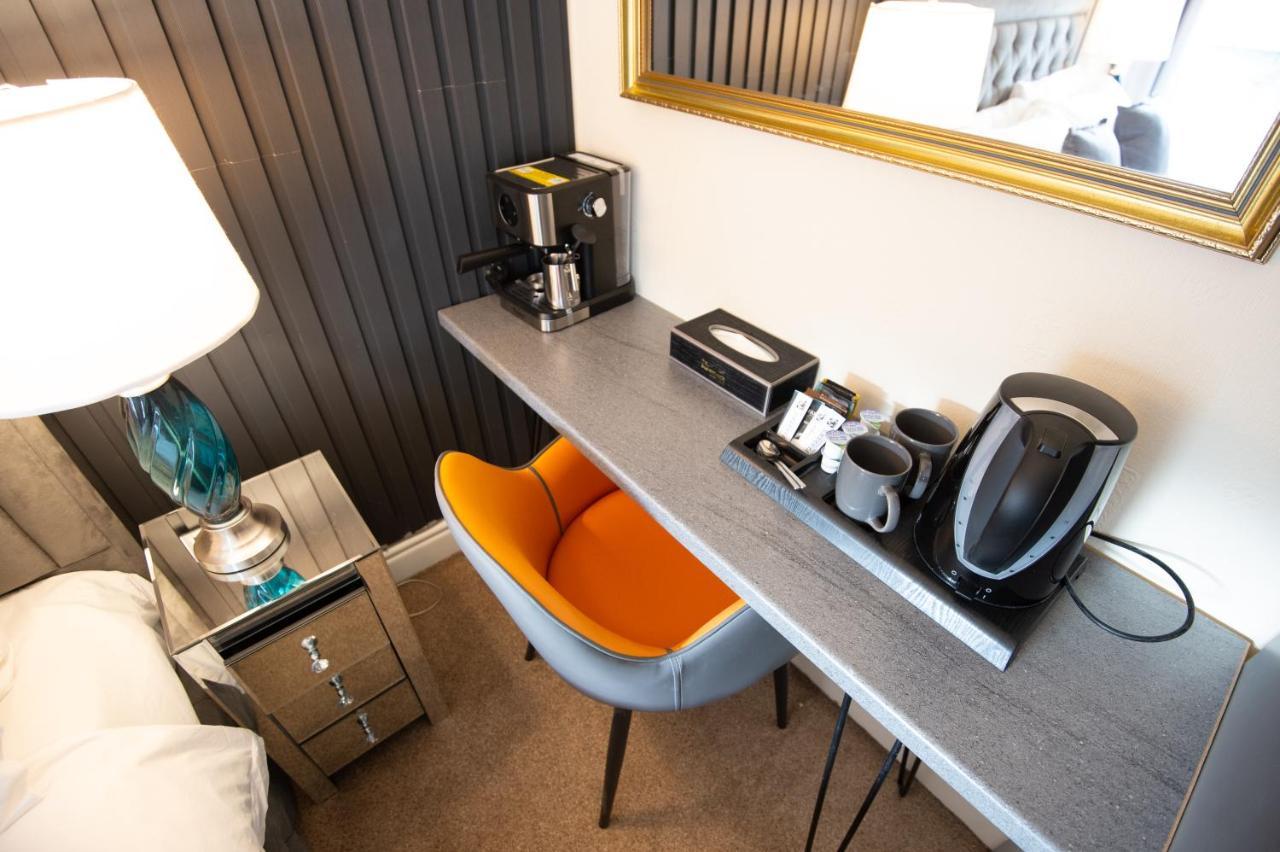 The Ambleside Apartments - Self Catering With Private Kitchen - Best For Location Exterior foto
