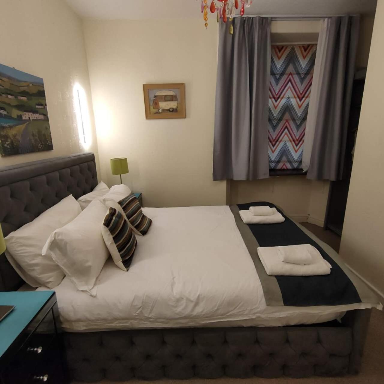 The Ambleside Apartments - Self Catering With Private Kitchen - Best For Location Exterior foto